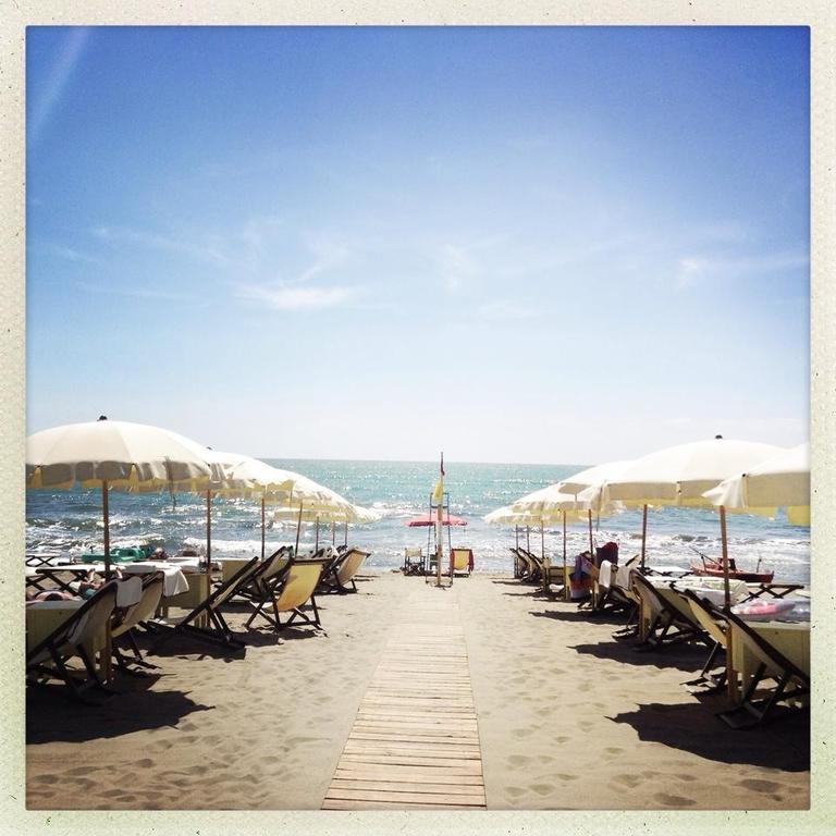 Hotel Alcione Marina di Massa Exterior foto